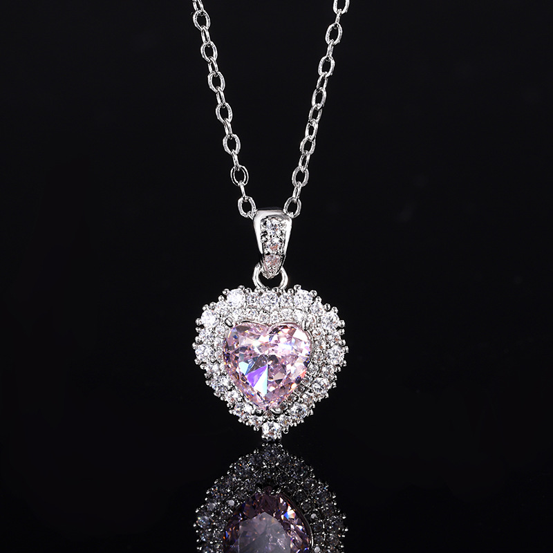 2024 nueva joyería Zhuang Shengsheng, fondo de cobre chapado en oro, diamante de alto carbono, flor de hielo, traje de temperamento cortado, piedra principal 8*8