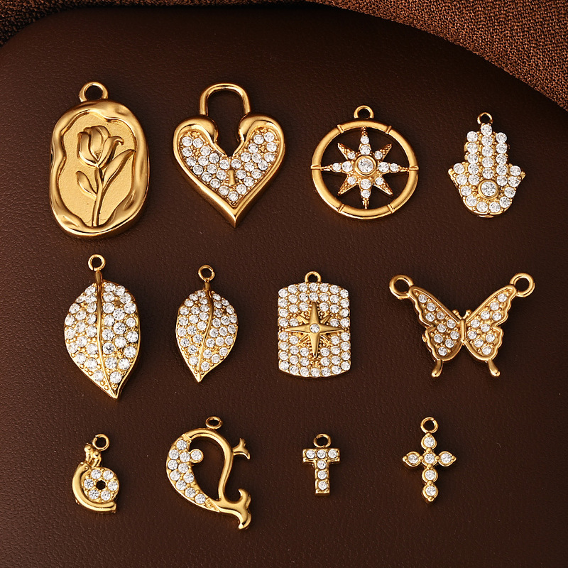 Stainless Steel Zircon Jewelry Accessories 18K Real Gold Electroplated Leaf Heart Windmill Palm Multiple Styles of Necklace Accessories Stainless Steel Zircon Jewelry Accessories 18K Real Gold Electroplated Leaf Heart Windmill Palm Multiple Styles of Necklace Accessories