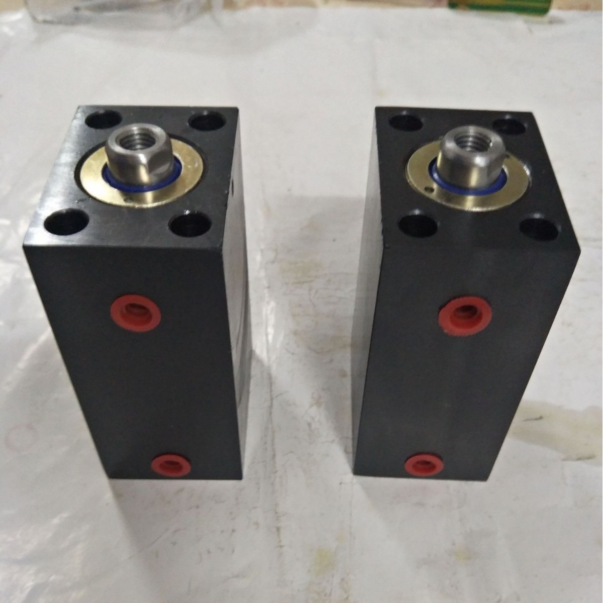 供应长型薄油缸JOC￠125*200油缸质量好交期快