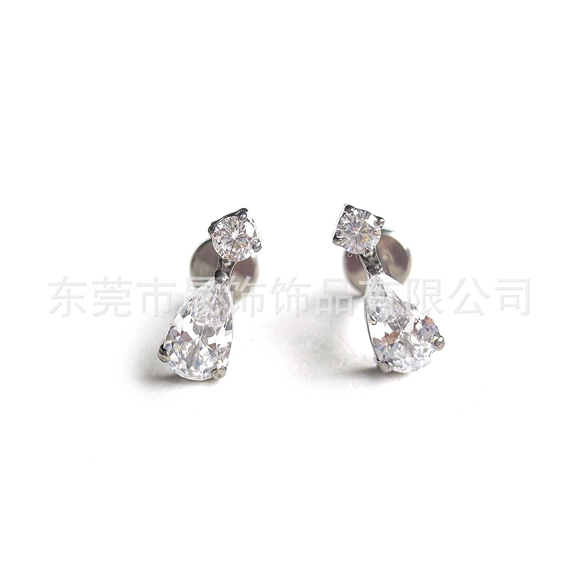 F136 Titanium Cubic Zirconia Teardrop Ear Stud Internal Thread 植入级 G23 Implant Grade Titanium 人体 Piercing Jewelry Helix Cartilage Stud