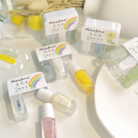 2024 New Three Bottles of Non-roasting Nail Polish Quick-drying and Long-lasting White Tearable Water-based Rainbow Nail Polish suit