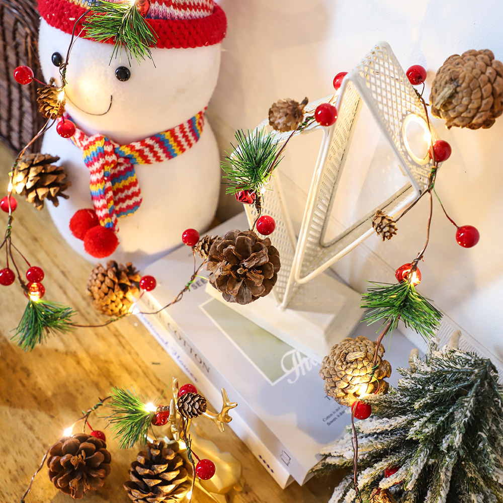 Nueva iluminación de Navidad LED cadena de lámparas de pino de Navidad campana pin cadena de lámparas de alambre de cobre decoración creativa decoración de luces de colores