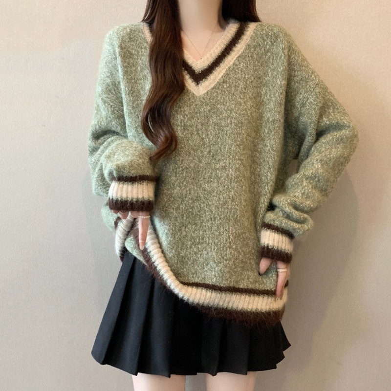 Elegant green V-neck regular shoulder sweater for women, 2026 autumn new style, plus size, casual style mohair top Elegant green V-neck regular shoulder sweater for women, 2026 autumn new style, plus size, casual style mohair top