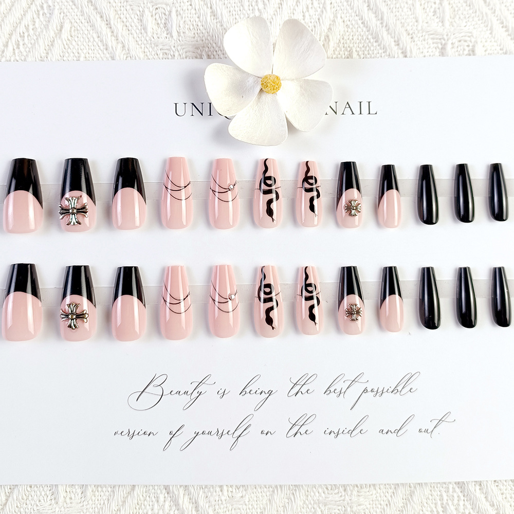 Ventas transfronterizas calientes de parches de uñas de diamantes, personalidades de serpiente frescas para usar uñas, temperamento frío y brillante, parches de uñas elegantes