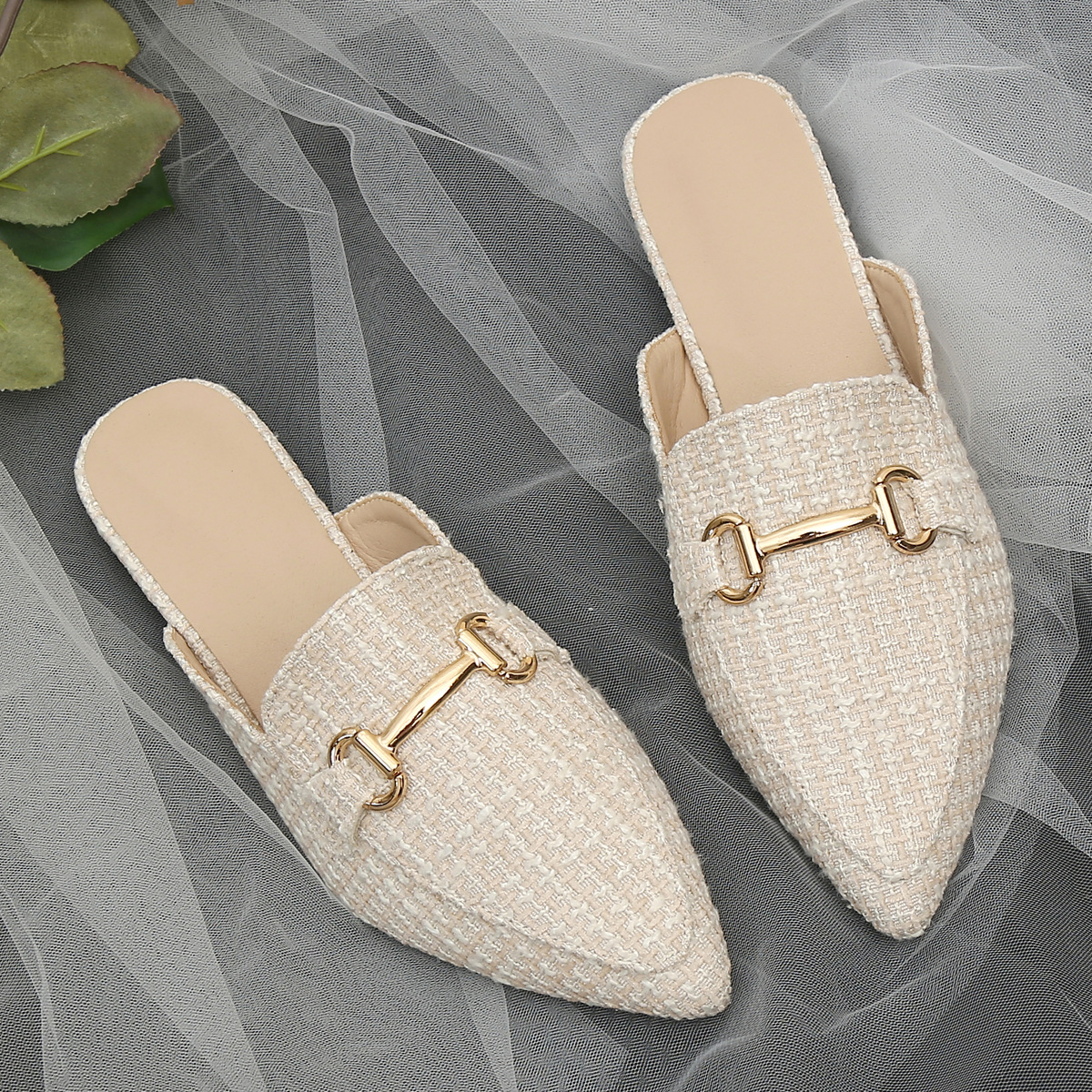 Grenzüberschreitender Sommer, kleiner Duft, modische Damen-Einzelschuhe mit flachem Boden, spitzer Zehenbereich, leerer Baotou-Half-Drag-Außenhandel_voghion.com