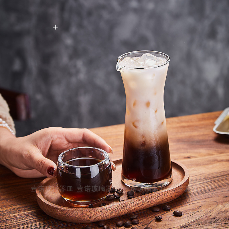 Cafetería restaurante café compartiendo olla traje jugo botella de leche con boca Café japonés hecho a mano taza de café de un solo producto