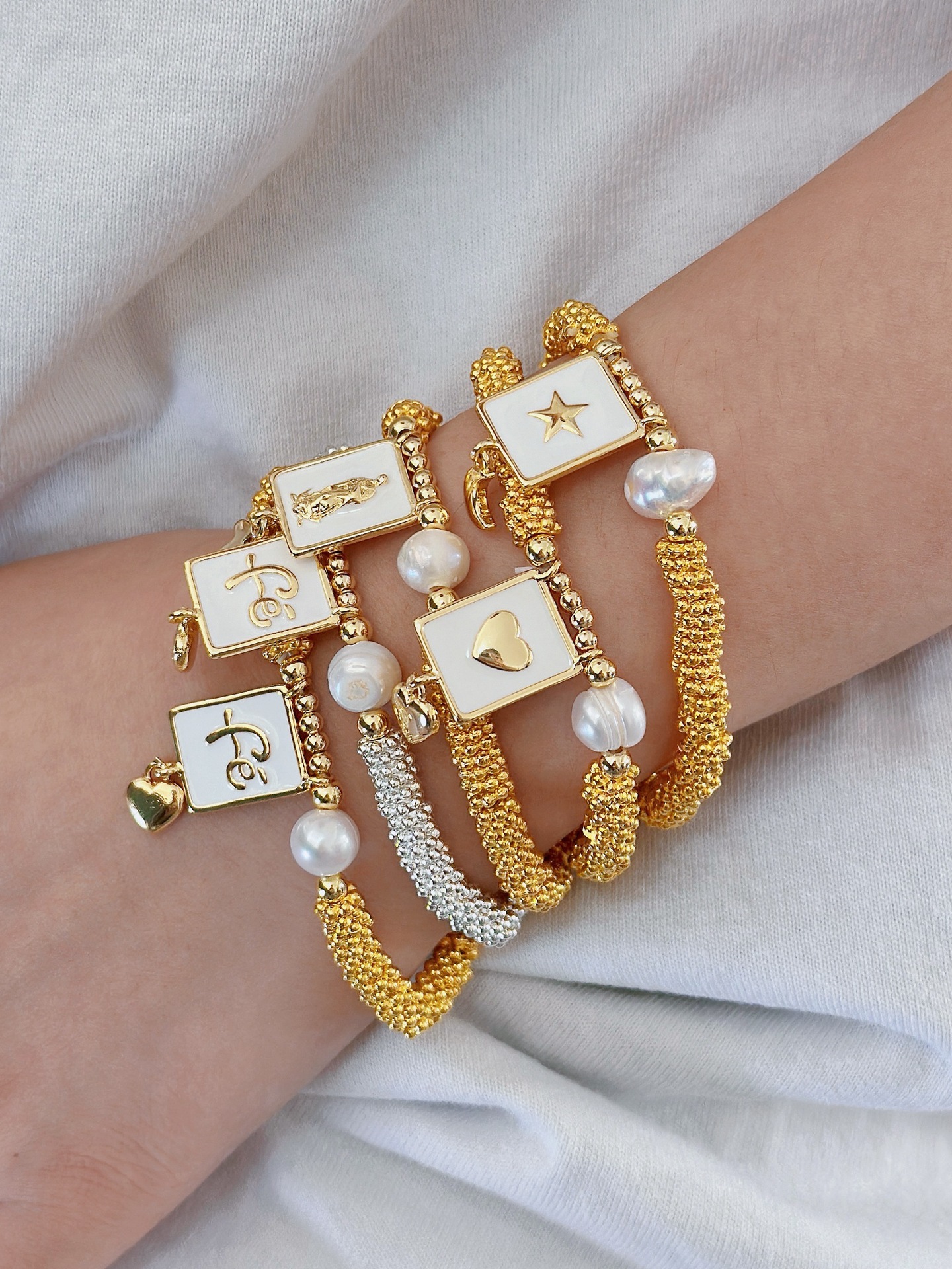 Cross, Letter, Heart Shape Pattern Women's Gender Copper Beaded Enamel Inlay Cross Letter Heart Shape Zircon Bracelets