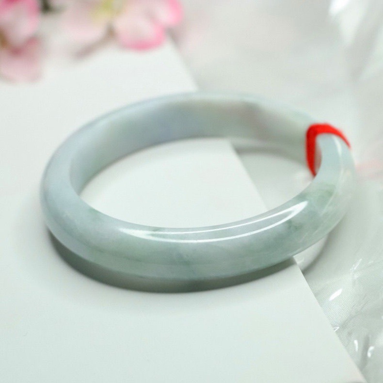 Vòng tay ngọc bích tự nhiên Miến Điện loại A cao cấp cho nữ màu xanh nhạt chi tiết 5