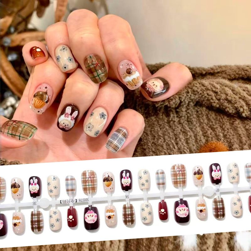 Brown Maillard Ultra-Short Ladder Pattern Wearable Nails Autumn and Winter Popular Nail Art Patches Ins Retro Atmosphere Brown Maillard Ultra-Short Ladder Pattern Wearable Nails Autumn and Winter Popular Nail Art Patches Ins Retro Atmosphere