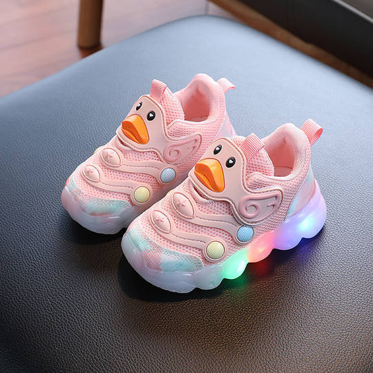 2024 new baby luminous cartoon sneaker boys and girls soft bottom running shoes young children LED luminous shoes cartoon