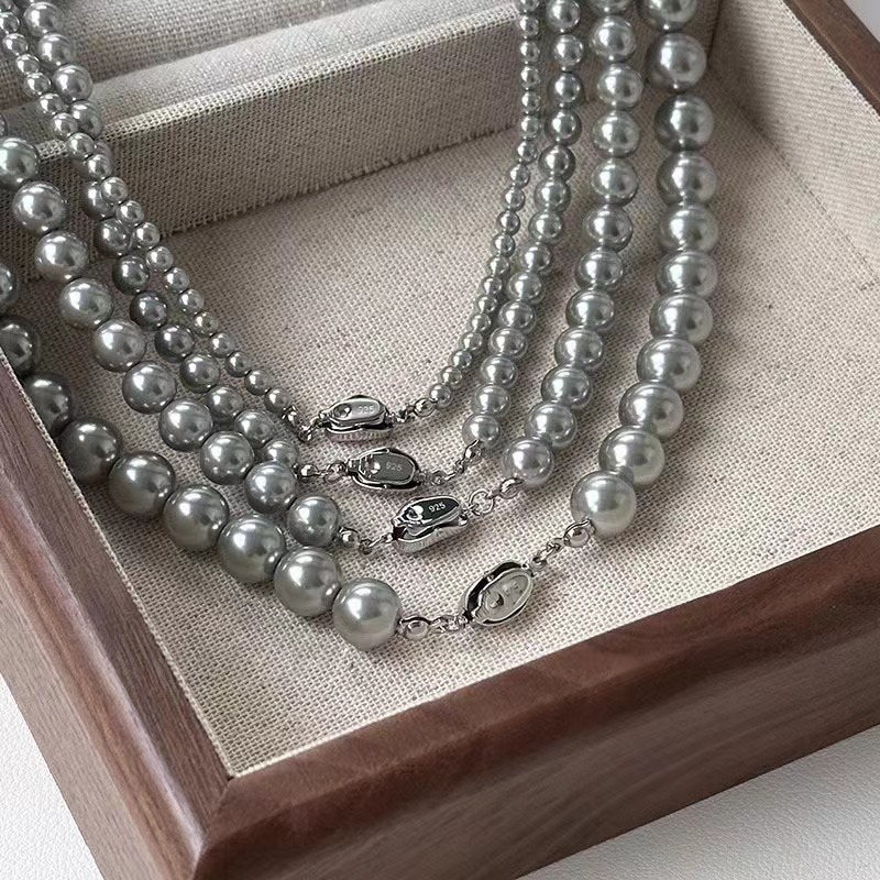 Elegant Simple Style Round Artificial Pearl Alloy Beaded Plating Women's Necklace display picture 1