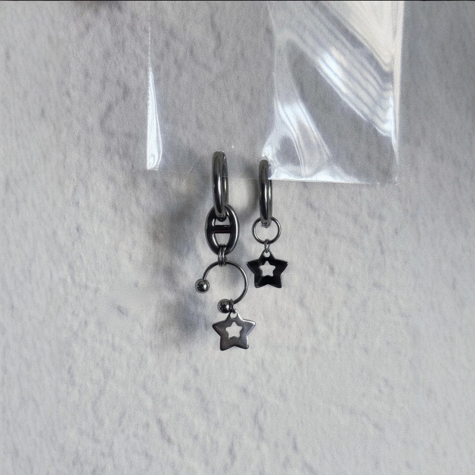 Sweet and Cool Star Earrings, Titanium Steel Earrings for Women, Unique Design Pendant, European and American Trendy Cool Earrings, Direct from Manufacturer