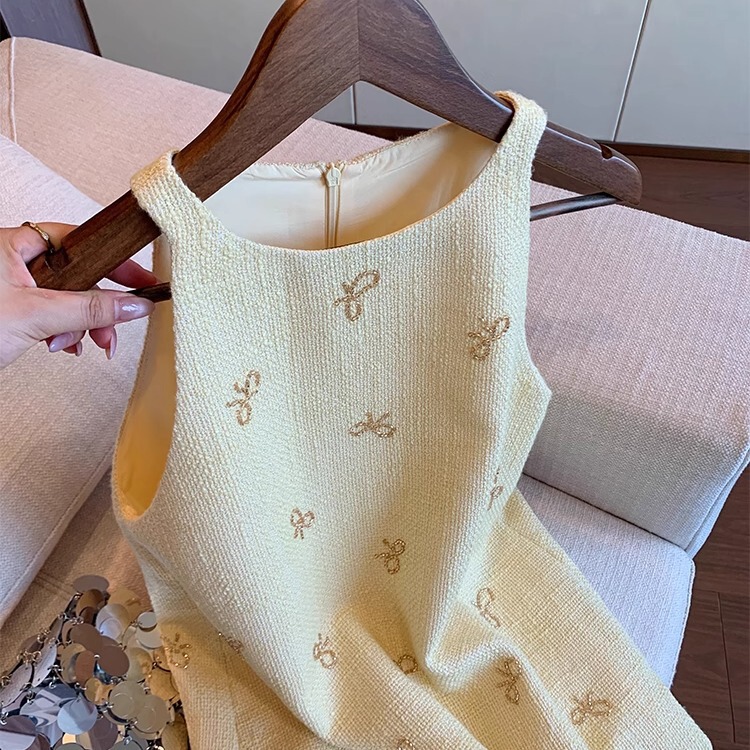 Tweed Style Beaded Bow Halterneck Dress for Women Summer New Style High-End Elegant Rich Daughter Vest Short Skirt