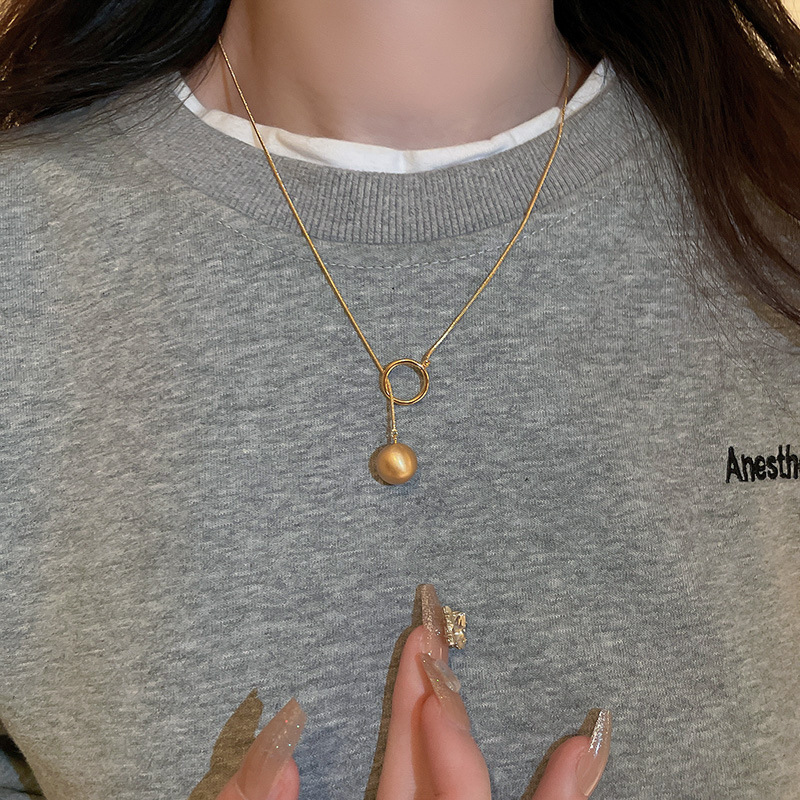 Echtes Gold galvanisierte verstellbare Halskette mit minimalistischem Design, sensorischer Anhänger, Schlüsselbeinkette, High-End und_voghion.com