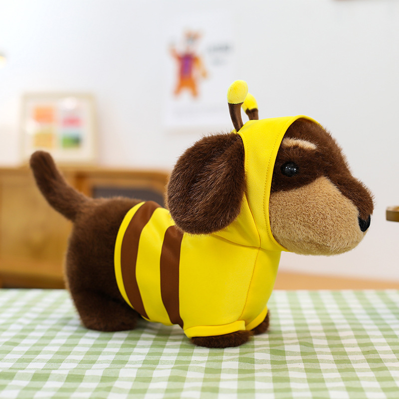 Muñeco de Peluche Perro Salchicha con Ropa de Abeja image 9