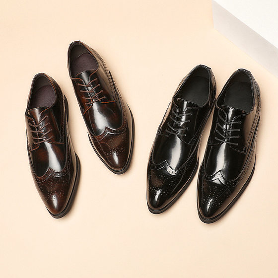 Japanese patent leather new glossy business formal wear pointed carved brogue men's leather shoes British derby shoes soft bottom