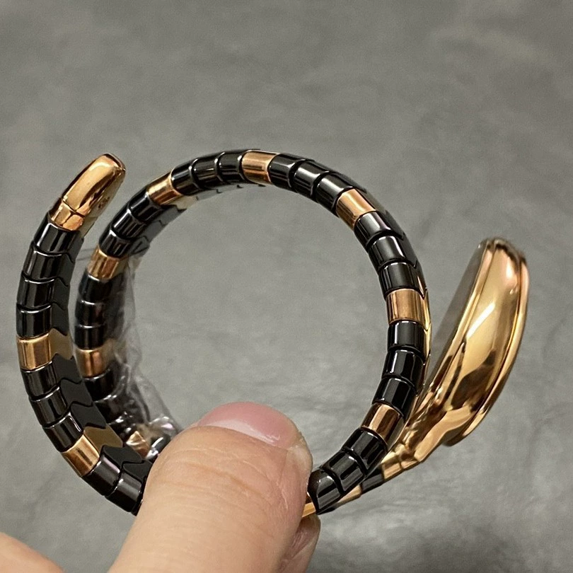 Quartz черные белые швейцарские часы
