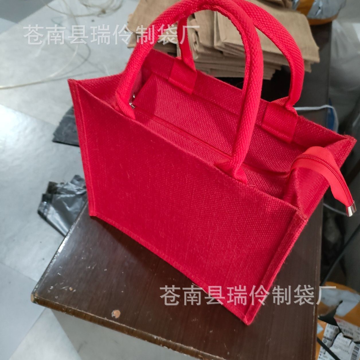 Bolsas de lino negras, rojas, verde oscuro, azules, bolsas de mano de lino, algodón y yute con logo impreso al por mayor. image 10