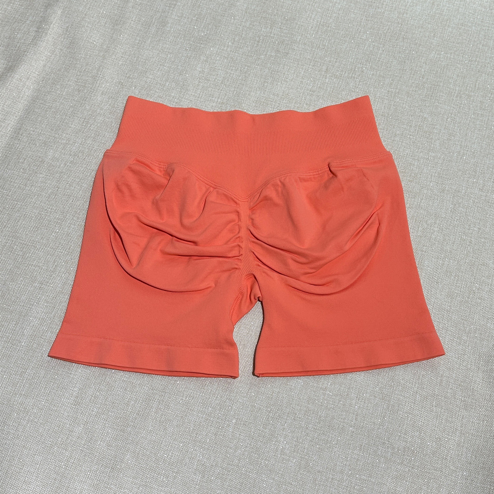 коралловый красный