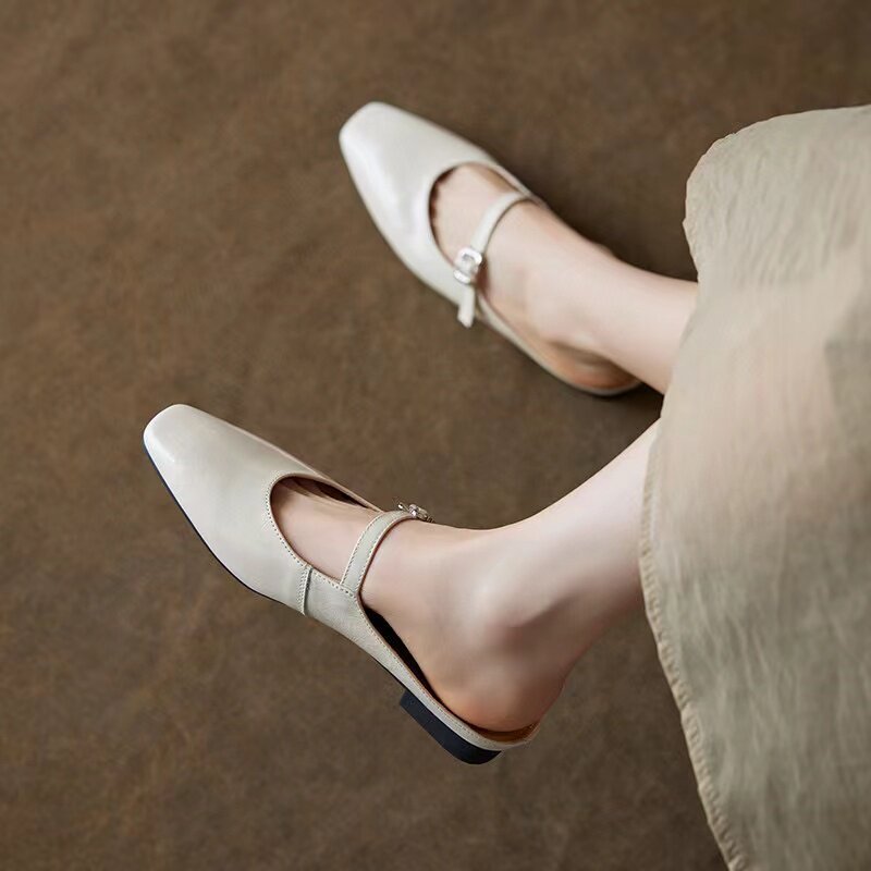 Dép sandal nữ mũi vuông đế bệt da thật phong cách thời trang — màu đen