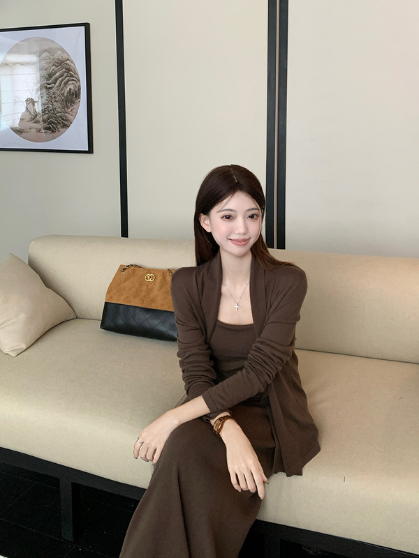温柔风抹胸褶皱背心长袖开衫外套高腰半身裙女2025秋季新款套装潮|undefined
