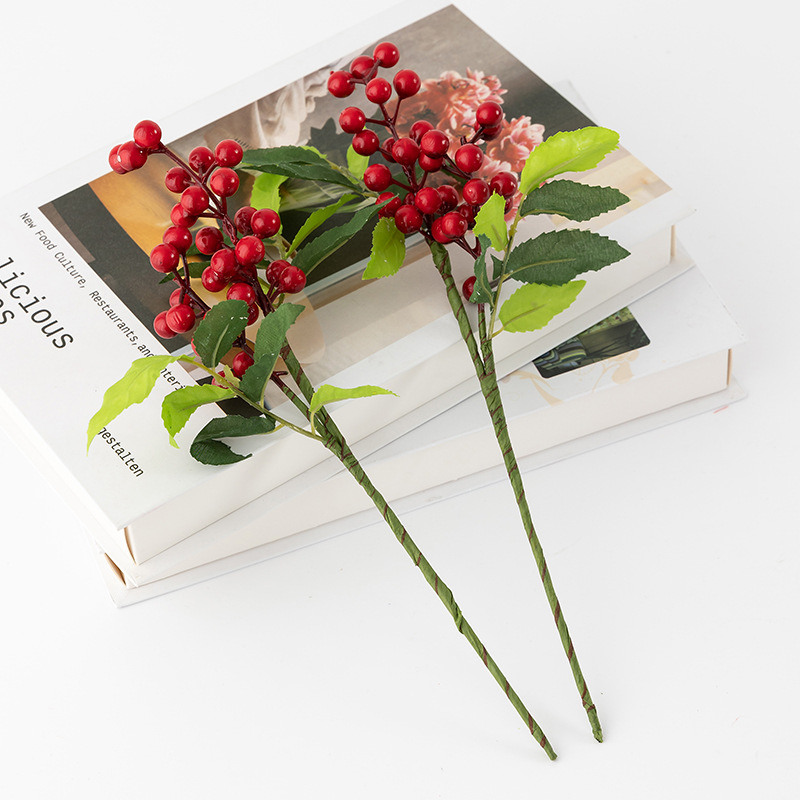 Simulación de decoración navideña transfronteriza Hierba de pino Fruta roja Fruta de una sola rama Baya pequeña Flor de Nochevieja Flor de Navidad Fruta roja