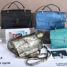 siweiya思维娅女包2022秋冬新款手提包镭射亮纹7832斜挎包蛇纹