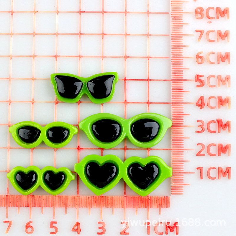 愛メガネDIY円形メガネ樹脂部品クリームゴム携帯ケースdiy頭飾り部品穴靴材料