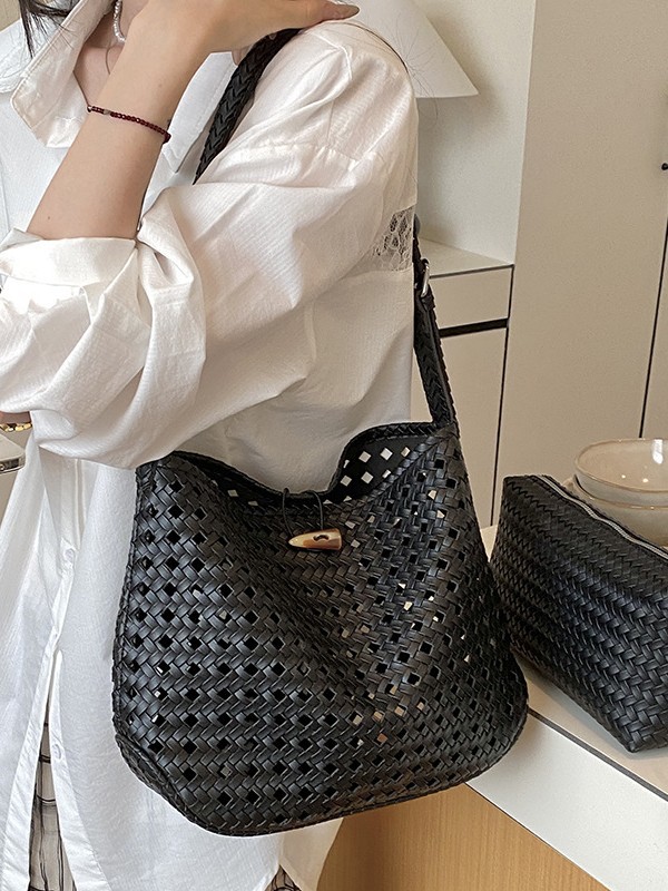 Bolsa de tejido hueco de gran capacidad para mujeres 2026 verano nuevo estilo coreano simple bolso de brazo de viaje bolsa de ocio