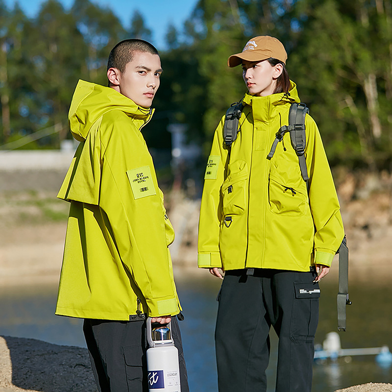 Mountain trend autumn and winter fashion windproof breathable men's and women's outdoor hooded assault jacket men's and women's coat explosion