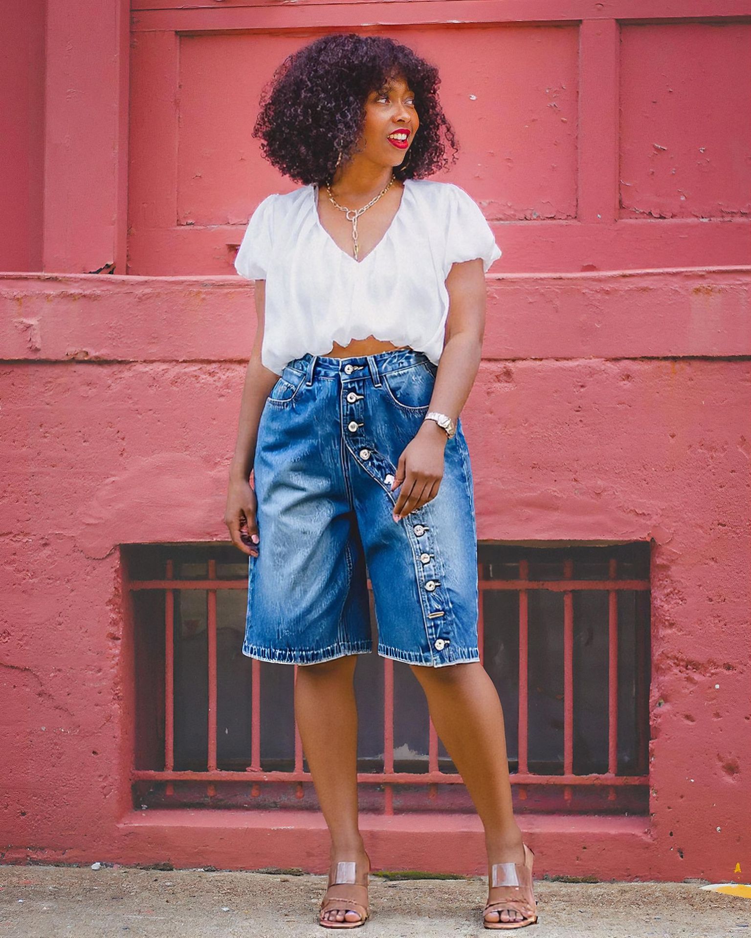 Damen-Jeans mit hohem Bund und verkürztem Bein, mehrere Knöpfe, neues Modell 2025, unabhängiger Laden_voghion.com
