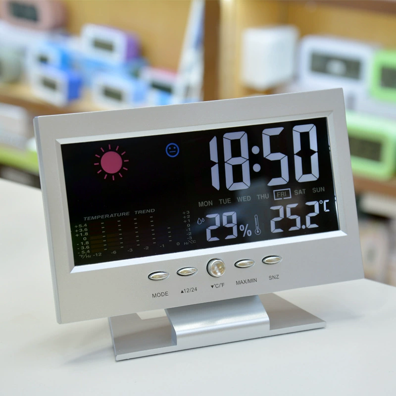 Cross -border large -screen meteorological clock 8082t Weather clock color screen display temperature and humidity household voice control electronic alarm clock