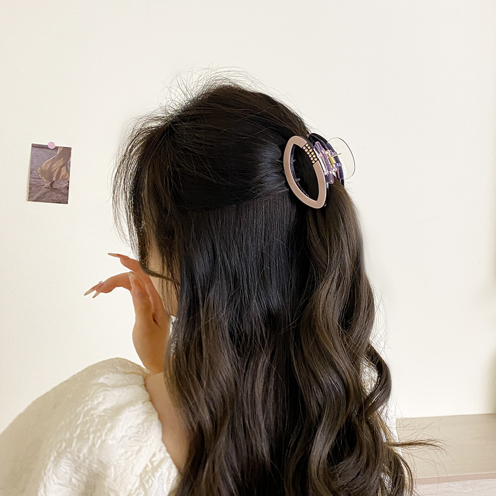 Diamond Oval Hair Clip - Pink