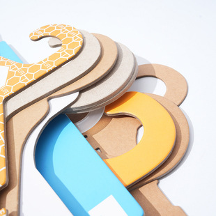 Foreign Trade Environmentally Friendly Paper Clothes Hangers, Paper Clothes Hangers, Kidsren's Clothes Hangers, Floor-Standing Clothes Hangers, Pet Clothes Hangers, Swimming