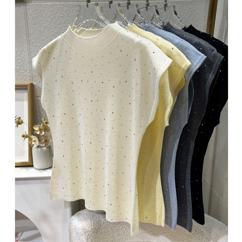 Heavy-Duty Rhinestone Embellished Half-High Collar Batwing Sleeve Knit Top for Women, Short-Sleeve Slim-Fit Flattering Gentle Style Sleeveless Vest Top Heavy-Duty Rhinestone Embellished Half-High Collar Batwing Sleeve Knit Top for Women, Short-Sleeve Slim-Fit Flattering Gentle Style Sleeveless Vest Top