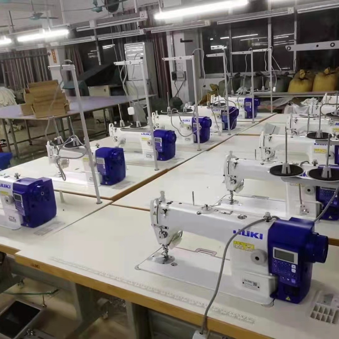 Máquina de coser plana computarizada automática de una aguja JUKI DDL7000A de Japón, máquina de coser industrial de alta eficiencia. image 5