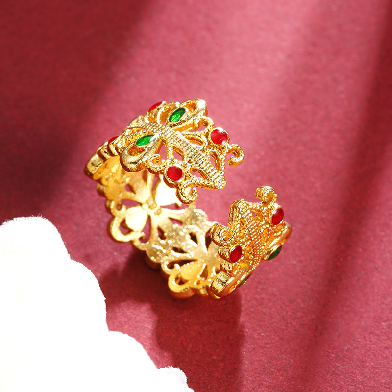 Anillo de oro de Gufasha tallado hueco flor lenglong abertura fuente mujer fábrica de aleación de cobre chapado en oro al por mayor latón