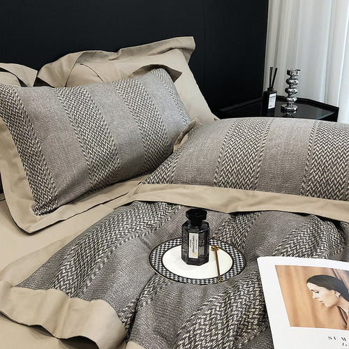 Light luxury high-end 120-count long-staple cotton brushed four-piece set of pure cotton autumn and winter printed quilt cover sheets for bed