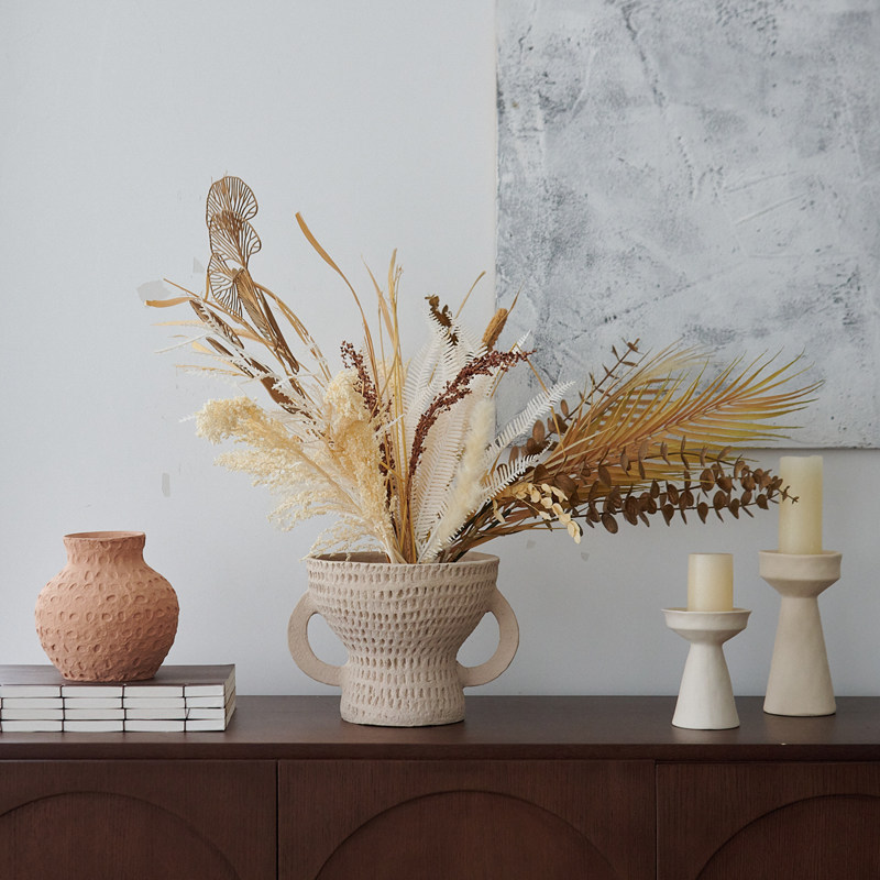 Jarrón de pulpa creativa artesanal indio con forma de trompeta en forma de panal instalación suave para el hogar y decoración de flores secas