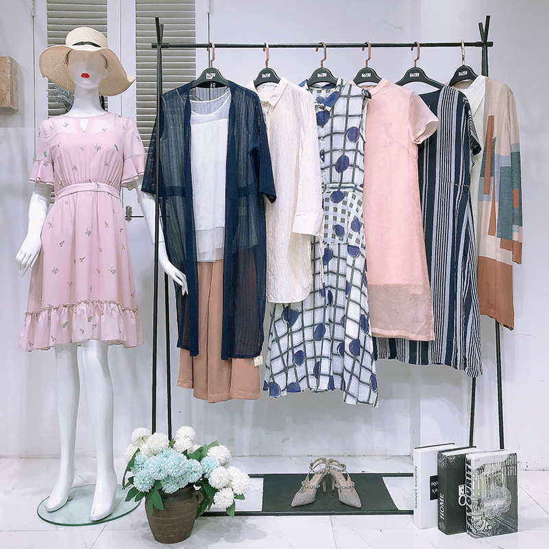 迪凯夏装品牌女装折扣批发贝左云拾衣莎奴抖音快手直播货源