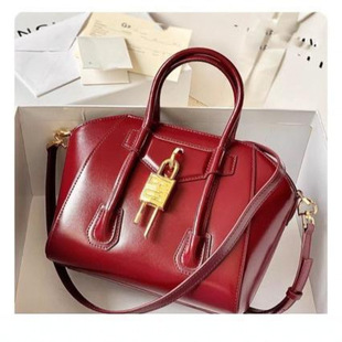 �o*ϣ�¿�Antigona�i�^������̖����G��ԭ�SţƤŮʿ����