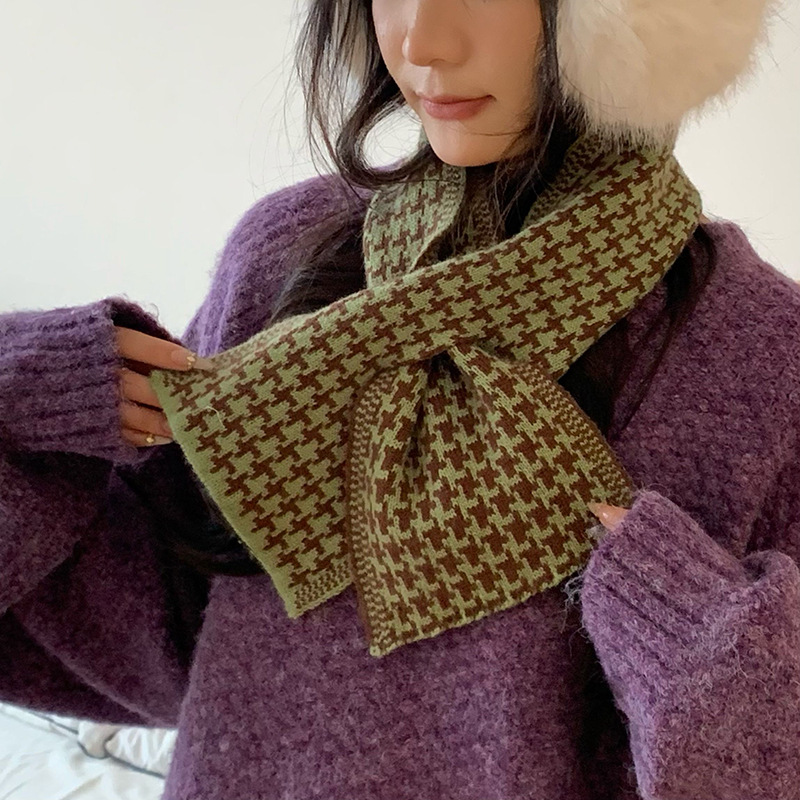 Buñuelo de punto de lana corto de invierno femenino coreano versátil pareja de protección de cuello grueso perezoso cruzado mil pajaros cuello