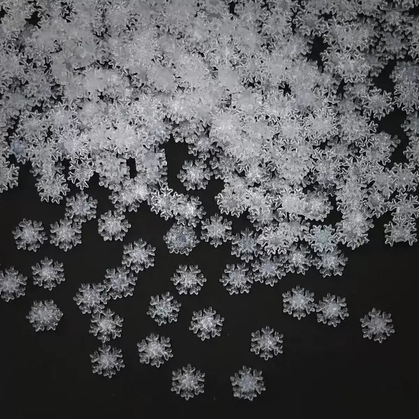 Cross-Border Popular Christmas Ice Transparent Snowflake 8mm Resin Nail Art Jewelry Flash Diamond White Snowflake Nails DIY Wearable Nails