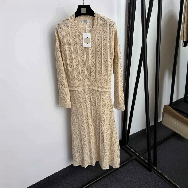 Nanyou high-end foreign trade style slim-fit premium new model heavy-duty rhinestone embellished shiny silk blend knitted long-sleeve dress Nanyou high-end foreign trade style slim-fit premium new model heavy-duty rhinestone embellished shiny silk blend knitted long-sleeve dress