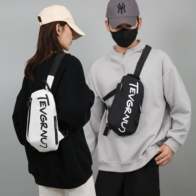 Exclusive nylon lightweight one-shoulder bag for leisure