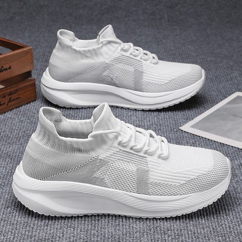 Zapatos de hombre 2025 verano gran tamaño pareja volando tejido transpirable zapatos deportivos casuales calcetines de moda coreana zapatos de moda con cordones