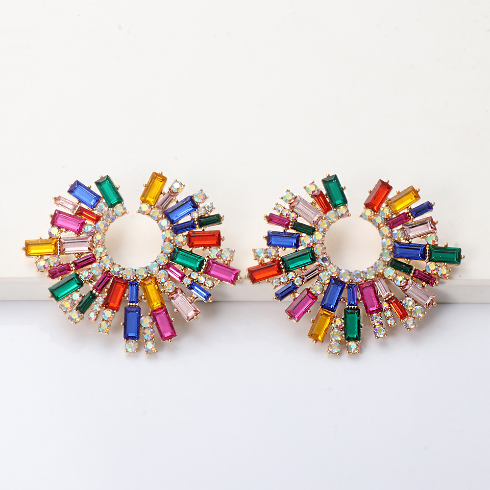 Korean Fashion Diamond Elegant Earrings display picture 17