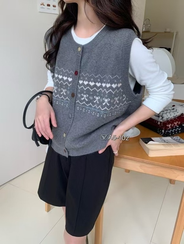 2025年春季新款复古提花针织马甲女装外搭叠穿无袖坎肩背心马夹上|undefined