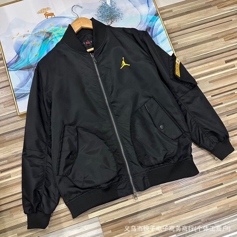 Dropshipping Spring and Autumn New Jordan Aj Jacket Flying Man Gold Label Back Embroidery Casual Men's and Women's Couple Jacket