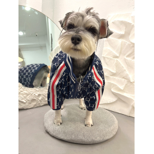 Cross-border foreign trade pet dog clothes small and medium-sized dog Schnauzer Teddy clothes autumn and winter sweatshirt striped webbing